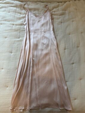 Silky Ballet Pink Midi Slip Dress with V-Neck - Wilfred Aritzia